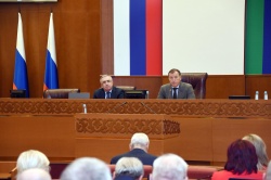 Фракция «Единая Россия» обсудила повестку дня 40-й сессии республиканского парламента