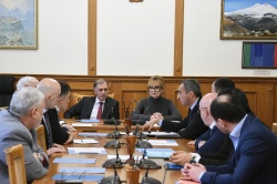 В Народном Собрании обсудили поправки к закону о регулировании земельных отношений