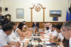 Заседание Комитета по промышленности, ЖКХ, транспорту и дорожному хозяйству 