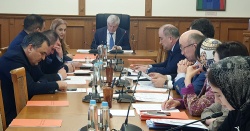 Профильный комитет парламента рассмотрел изменения в закон, дополняющие условия при реализации инвестпроекта в сфере жилищного строительства